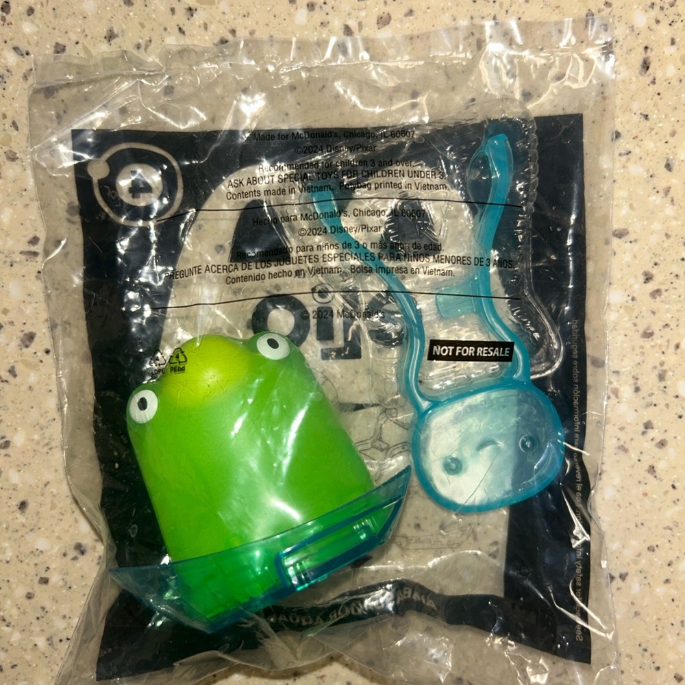 ELIO MCDONALDS collectible toy happy meal 2025